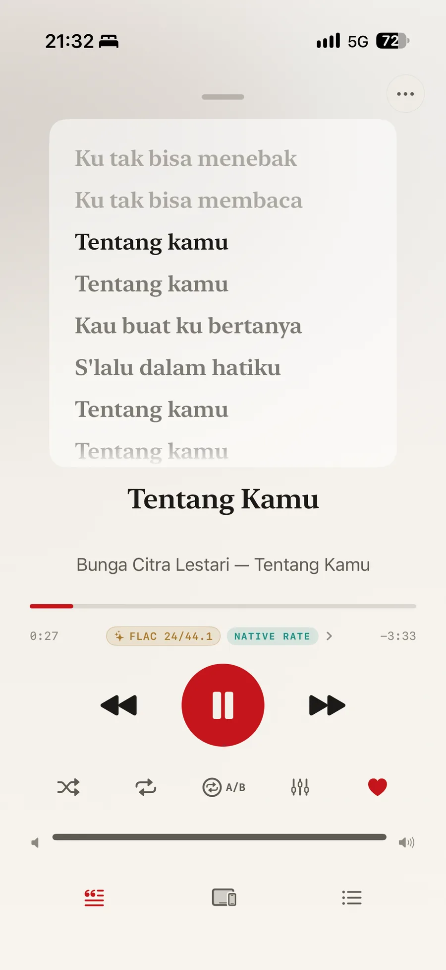 Synced lyrics in Isai over Tentang Kamu by Bunga Citra Lestari: the current line, Tentang kamu, held in bold with the lines before and after it dimmed, and chips below reading FLAC 24/44.1 and NATIVE RATE.